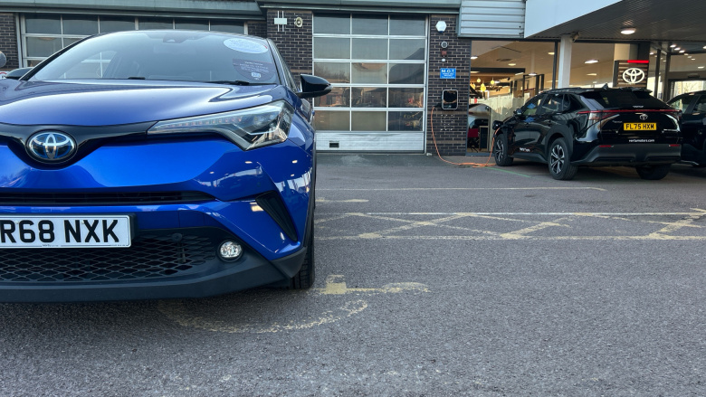 Toyota C-HR 1.8 Hybrid Dynamic 5dr CVT Hybrid Hatchback